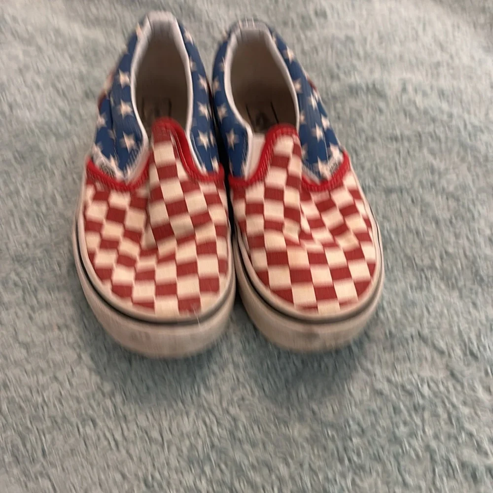 VANS - Picture 3 of 3